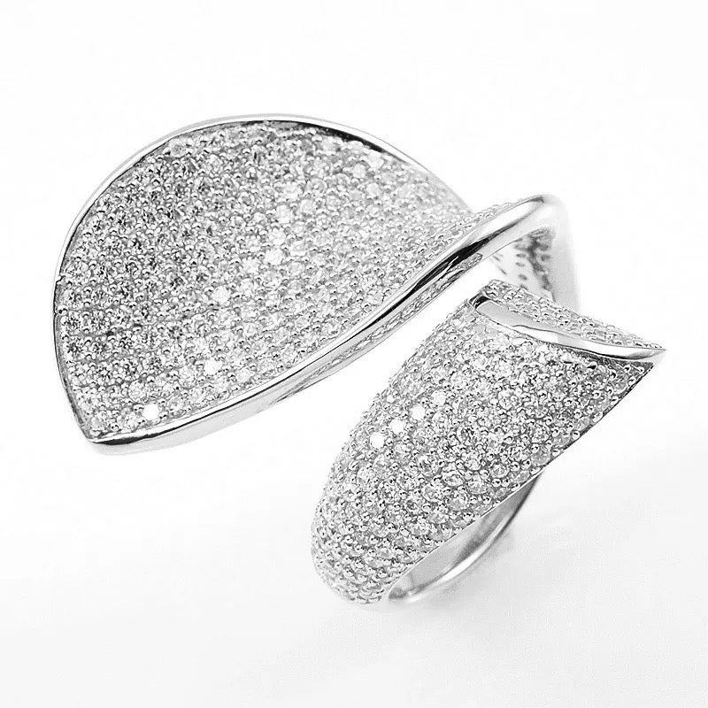 Pavé Leaf Ring