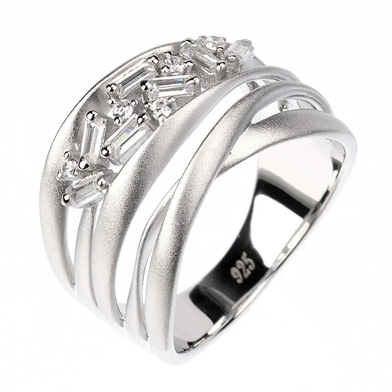 Baguette Matte Criss-Cross Ring